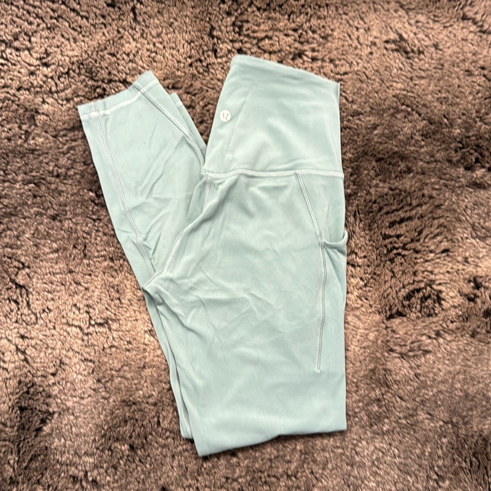 Lululemon Align 25” w/ Pockets